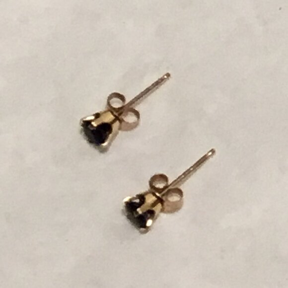 Vintage & very lovely 10K gold & sapphire stud earrings - Picture 10 of 10